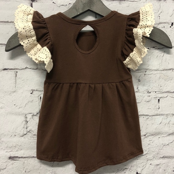 2pc. Baby Girl Carousel Print Shorts Set - Picture 5 of 8